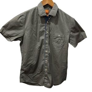 BOSS HUGO BOSS men’s short sleeve shirt size M GUC gray color..